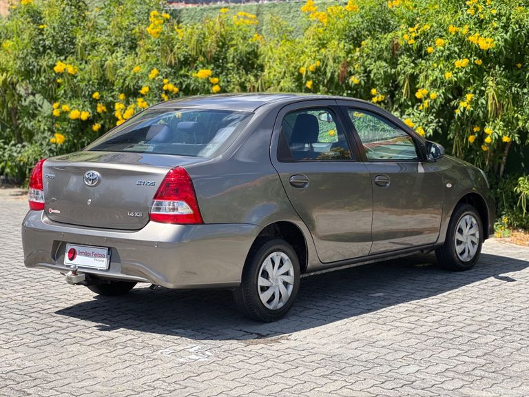 Toyota ETIOS XS Sedan 1.5 Flex 16V 4p Aut.