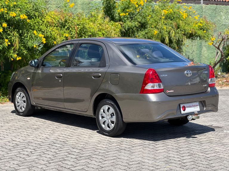 Toyota ETIOS XS Sedan 1.5 Flex 16V 4p Aut.
