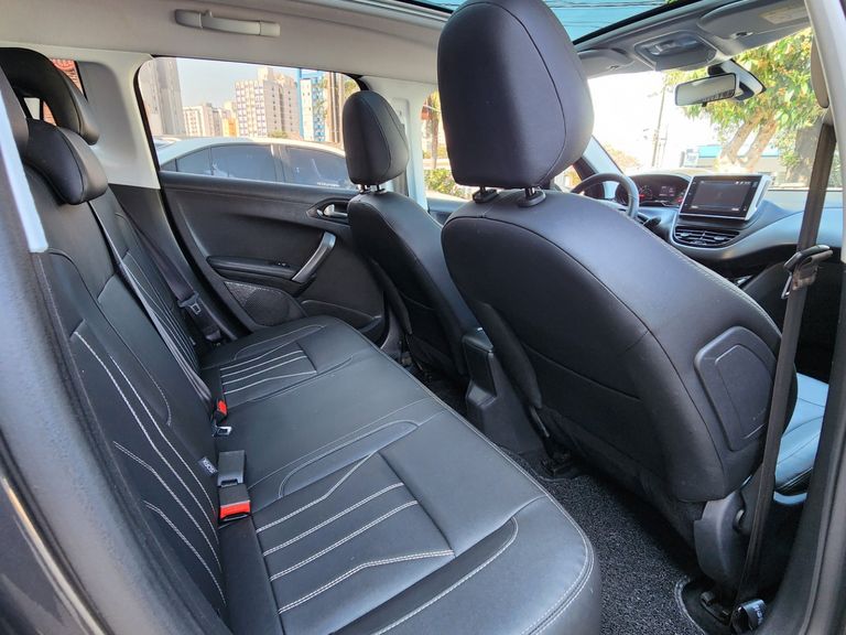 Peugeot 2008 Griffe 1.6 Turbo Flex 16V 5p Aut.