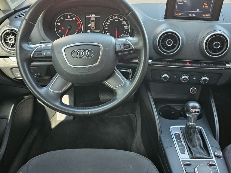 Audi A3 Sedan 1.4/ Attra. 16V TB FSI S-tronic