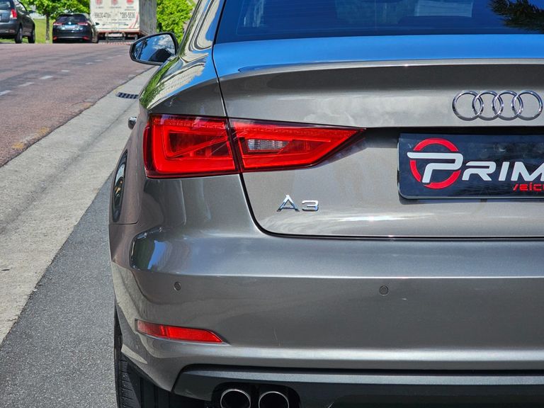 Audi A3 Sedan 1.4/ Attra. 16V TB FSI S-tronic