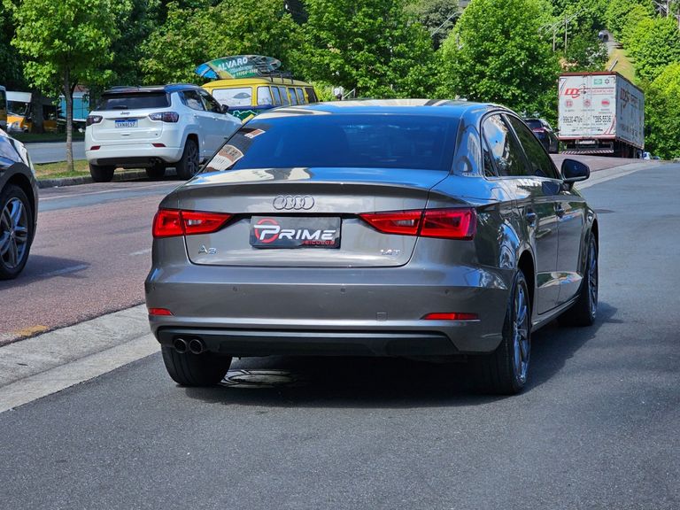 Audi A3 Sedan 1.4/ Attra. 16V TB FSI S-tronic