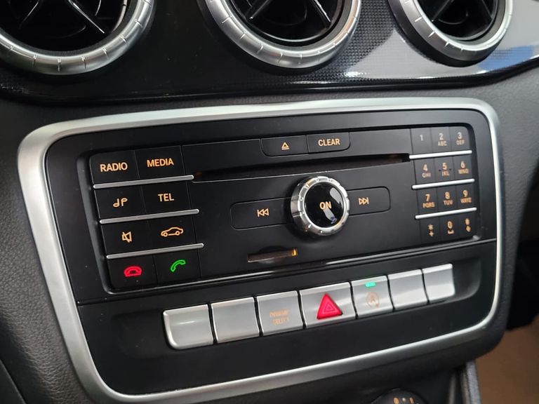 Mercedes CLA-180 1.6 16V 122cv Aut.