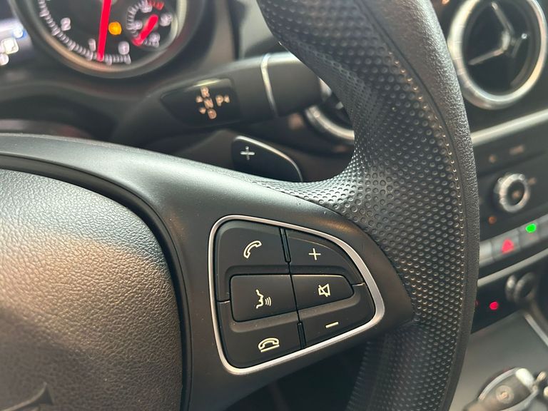 Mercedes CLA-180 1.6 16V 122cv Aut.