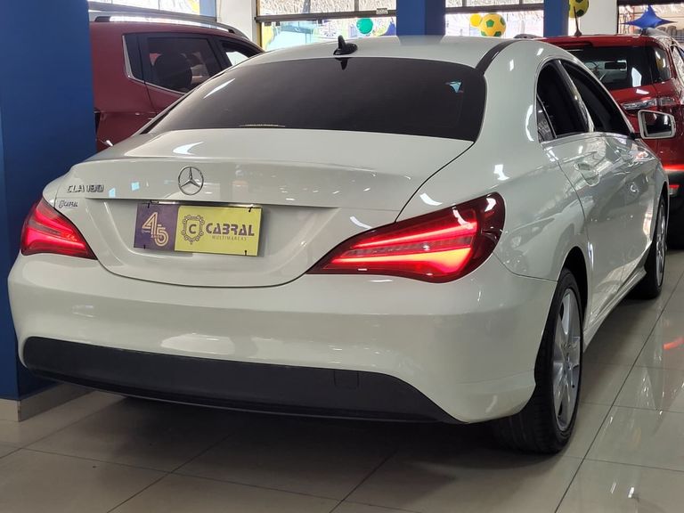 Mercedes CLA-180 1.6 16V 122cv Aut.
