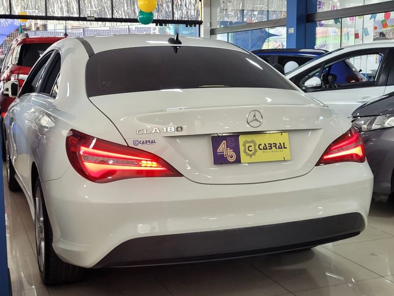Mercedes CLA-180 1.6 16V 122cv Aut.
