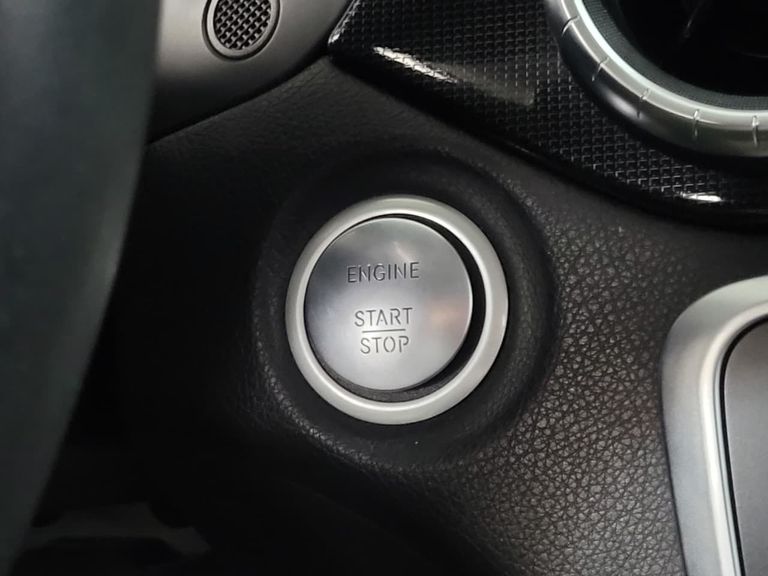 Mercedes CLA-180 1.6 16V 122cv Aut.
