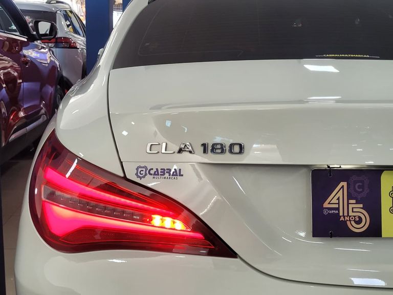 Mercedes CLA-180 1.6 16V 122cv Aut.