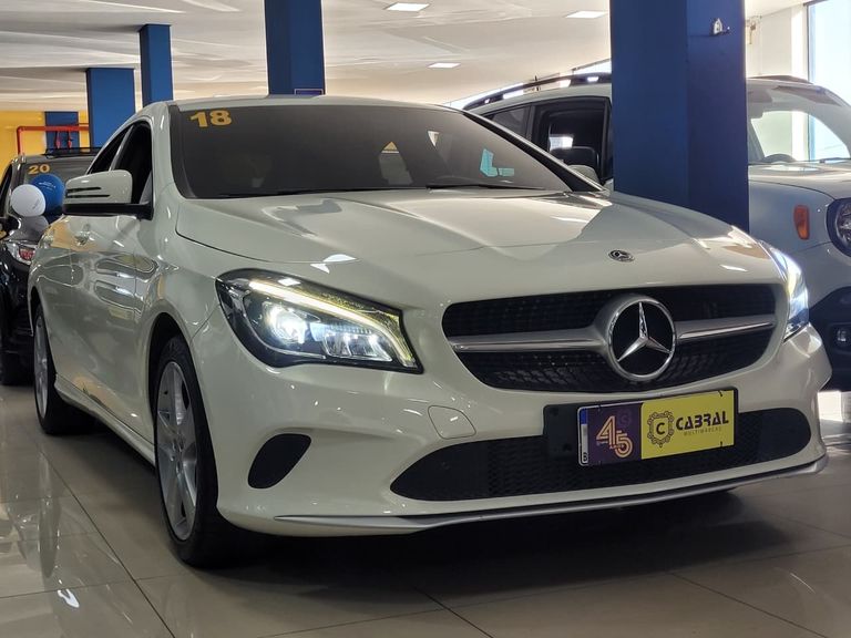 Mercedes CLA-180 1.6 16V 122cv Aut.