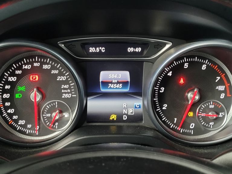Mercedes CLA-180 1.6 16V 122cv Aut.