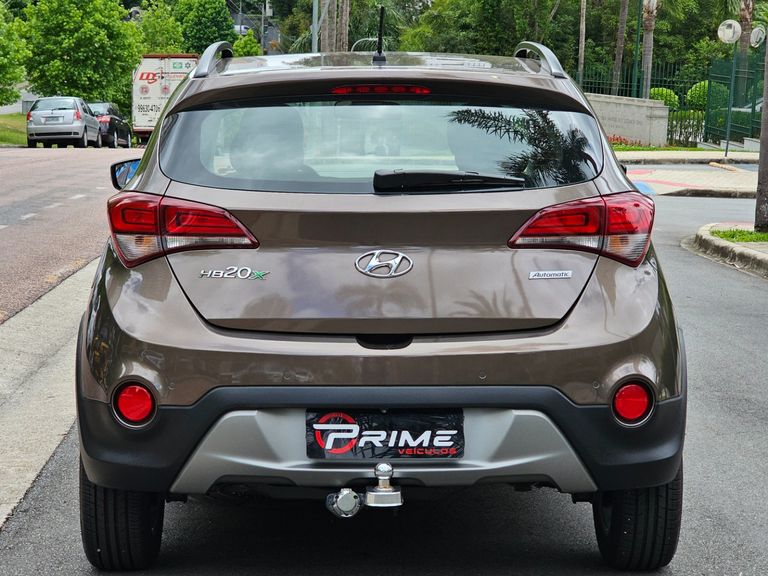Hyundai HB20X Premium 1.6 Flex 16V Aut.
