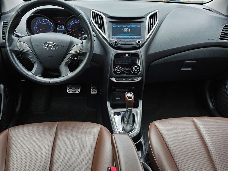 Hyundai HB20X Premium 1.6 Flex 16V Aut.