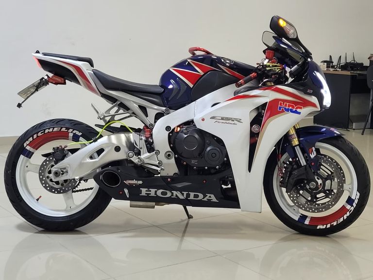 HONDA CBR 1000 RR Fireblade
