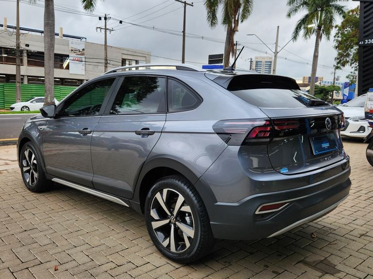 VolksWagen Nivus Highline 1.0 200 TSI Flex Aut.