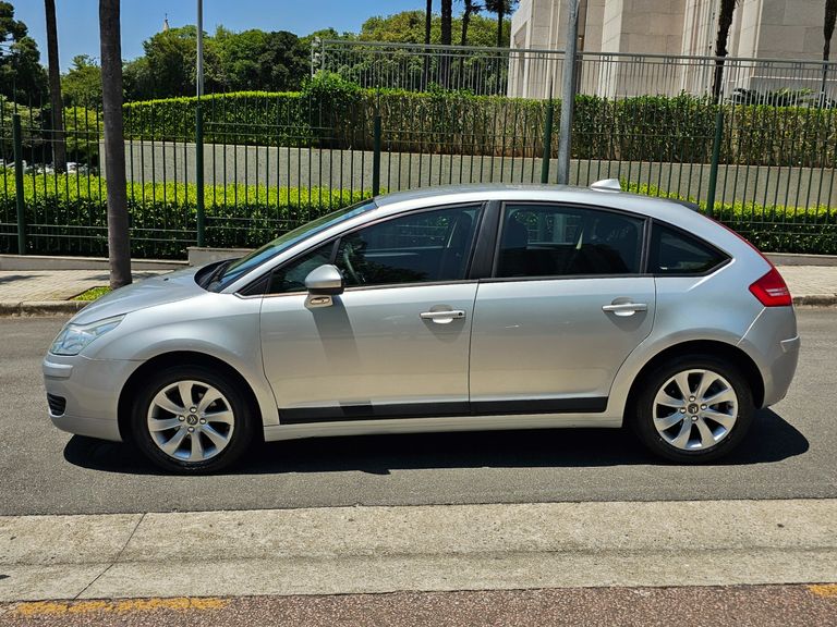 Citroën C4 GLX 1.6 Flex 16V 5p Mec.