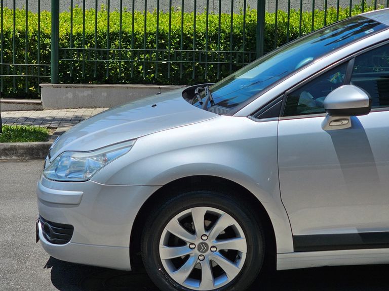 Citroën C4 GLX 1.6 Flex 16V 5p Mec.