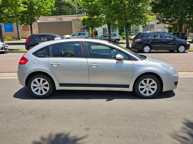 Citroën C4 GLX 1.6 Flex 16V 5p Mec.