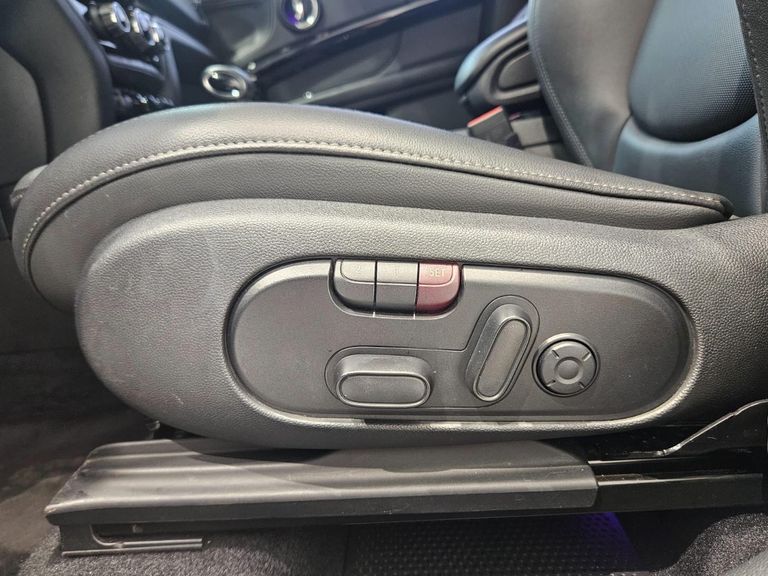 Mini COOPER Country. John Works ALL4 2.0 Aut.