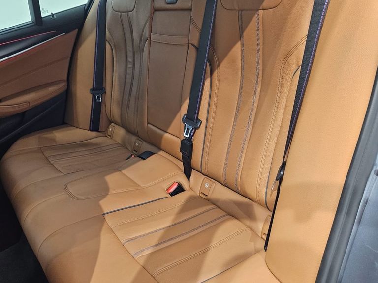 BMW 530e M Sport 2.0 Turbo Aut. (Híbrido)