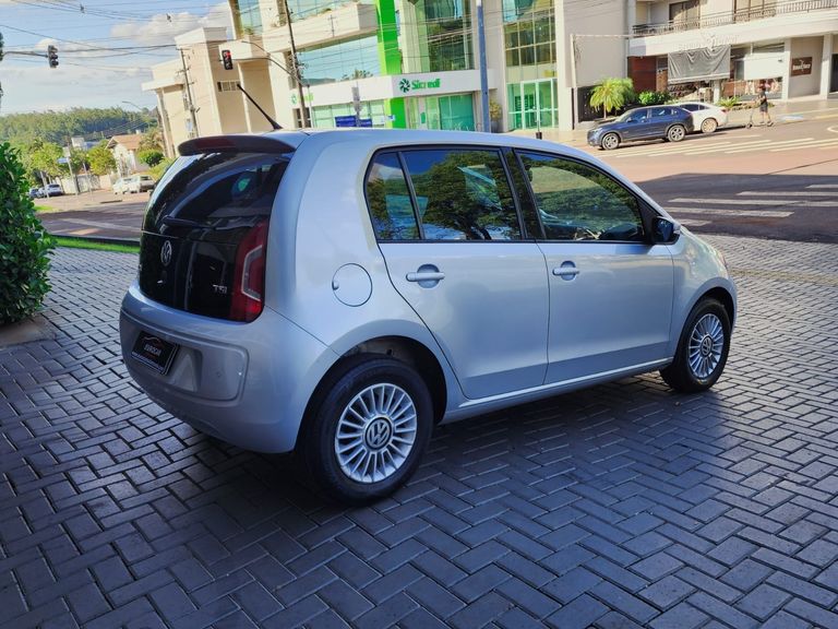 VolksWagen up! move 1.0 TSI Total Flex 12V 5p