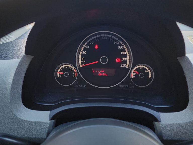 VolksWagen up! move 1.0 TSI Total Flex 12V 5p