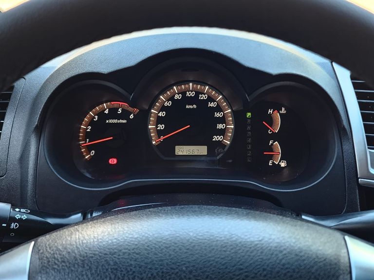 Toyota Hilux CD SRV D4-D 4x4 3.0 TDI Diesel Aut