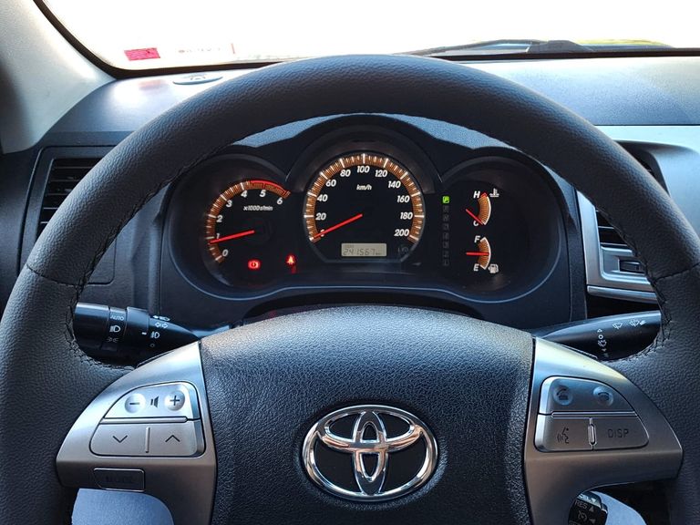 Toyota Hilux CD SRV D4-D 4x4 3.0 TDI Diesel Aut