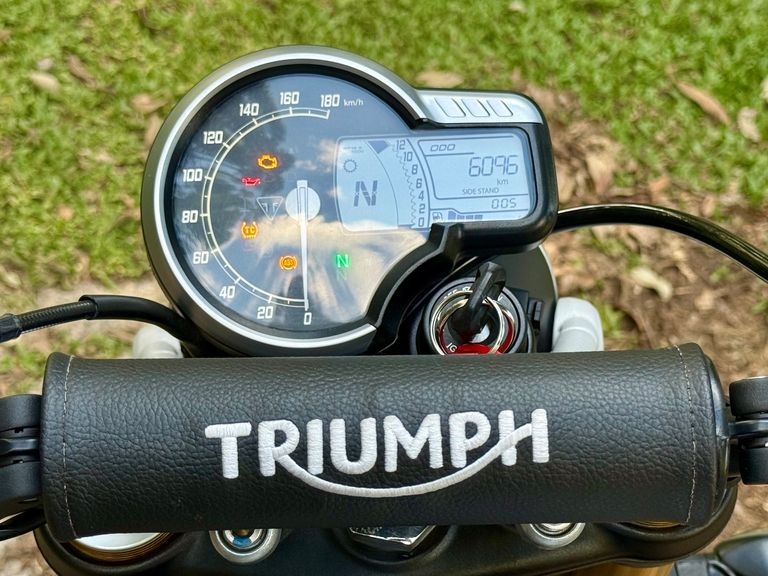 TRIUMPH SCRAMBLER 400X