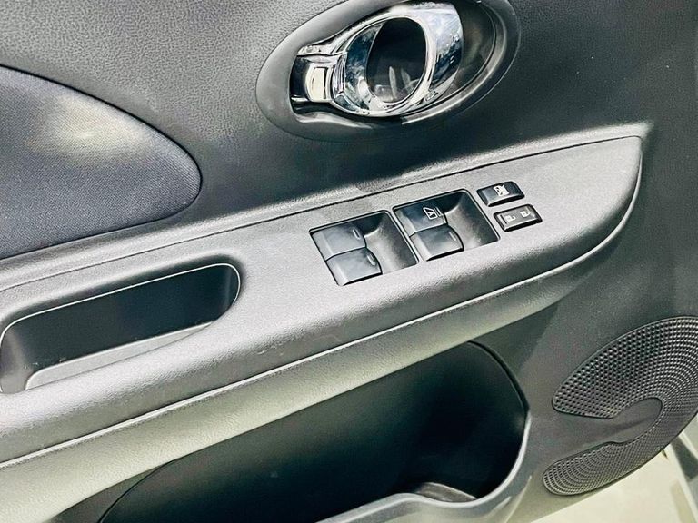 Nissan MARCH S 1.6 16V Flex Fuel 5p