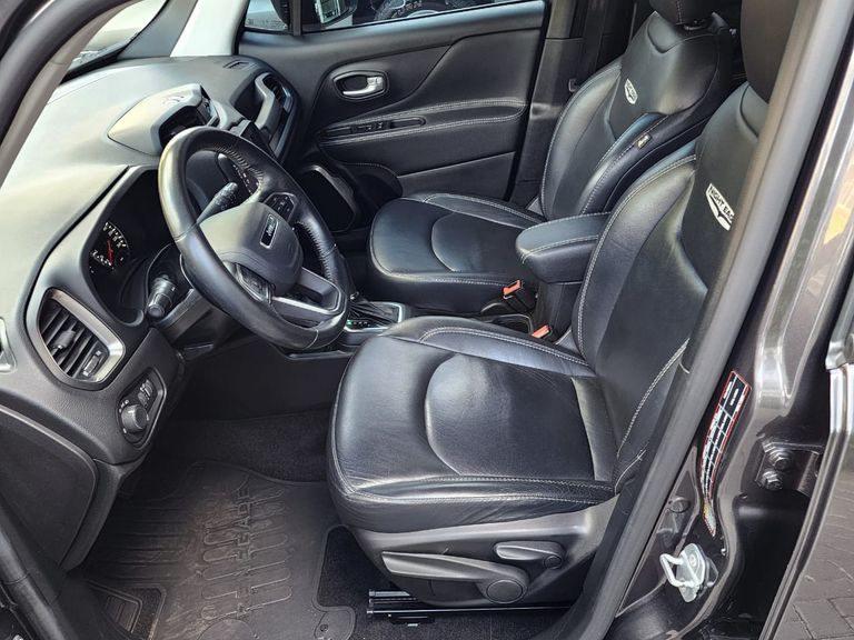 Jeep Renegade Sport T270 1.3 TB 4x2 Flex Aut.