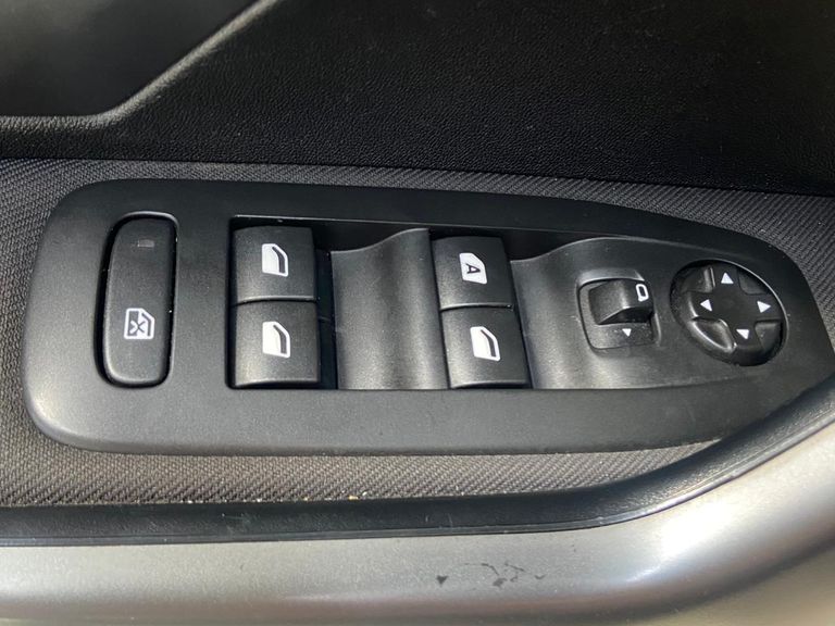 Peugeot 208 Griffe 1.6 Flex 16V 5p Aut.