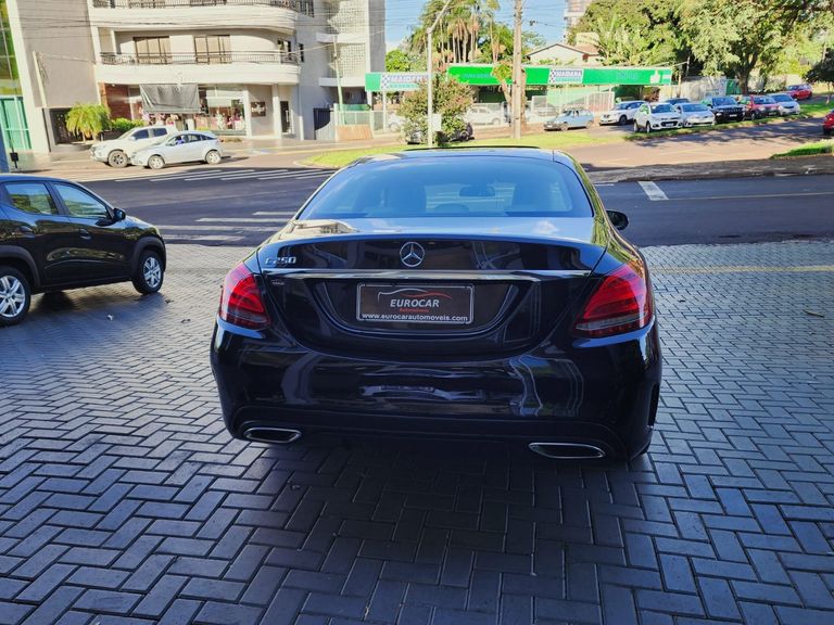 Mercedes C-250 Sport 2.0 16V 211cv Aut.