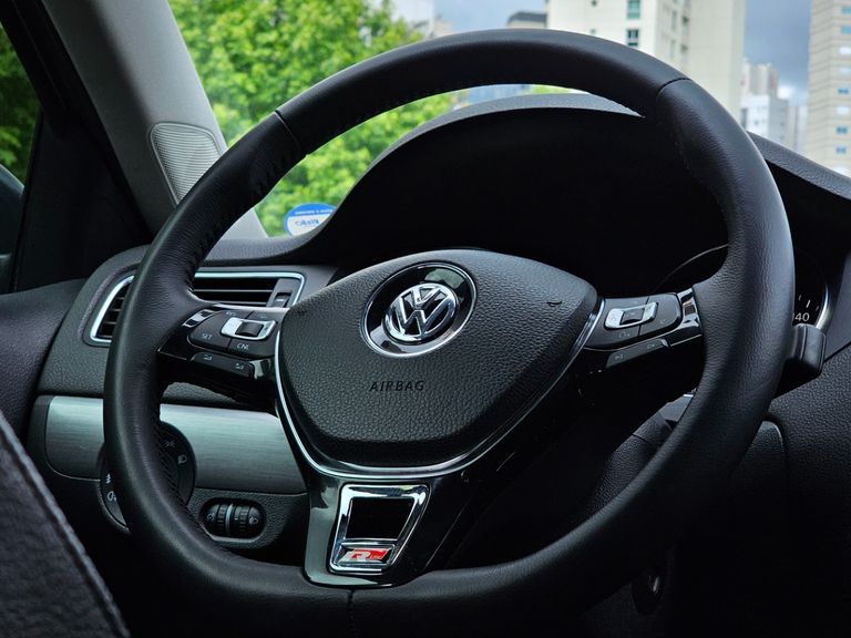 VolksWagen JETTA Comfortline 1.4 TSI 16V 4p Aut.