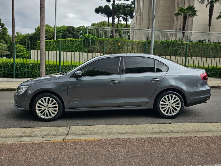 VolksWagen JETTA Comfortline 1.4 TSI 16V 4p Aut.