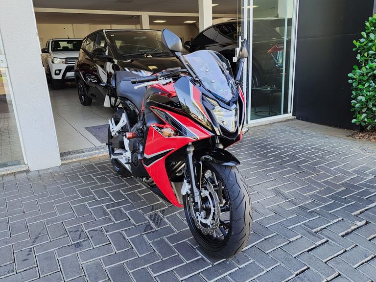 HONDA CBR 650F