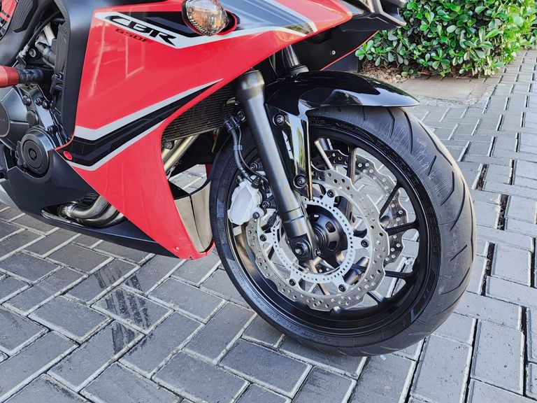 HONDA CBR 650F
