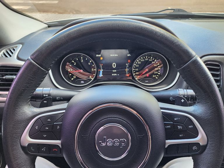 Jeep COMPASS LONGITUDE 2.0 4x4 Dies. 16V Aut.