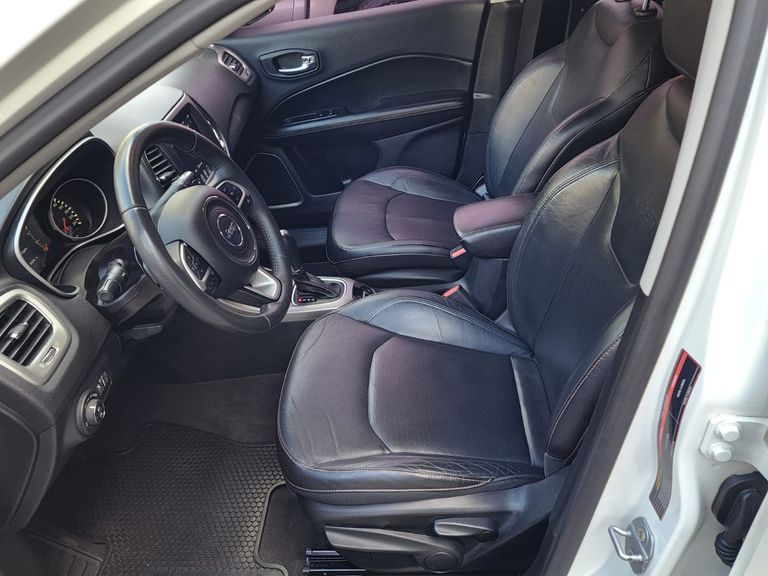 Jeep COMPASS LONGITUDE 2.0 4x4 Dies. 16V Aut.