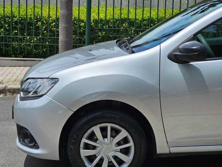 Renault SANDERO Authentique Hi-Power 1.0 16V 5p