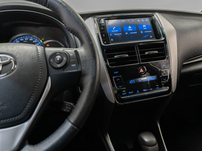 Toyota YARIS XLS 1.5 Flex 16V 5p Aut.