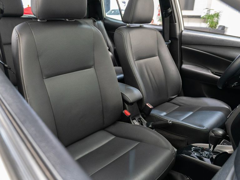 Toyota YARIS XLS 1.5 Flex 16V 5p Aut.