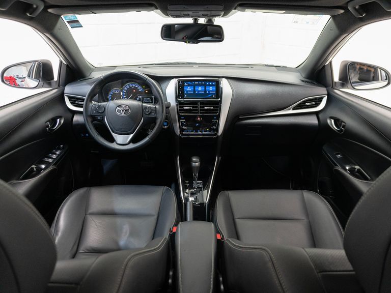 Toyota YARIS XLS 1.5 Flex 16V 5p Aut.