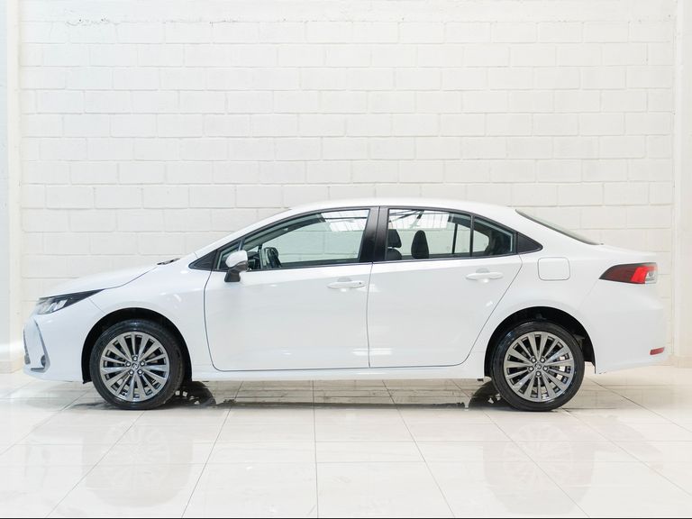 Toyota Corolla XEi 2.0 Flex 16V Aut.