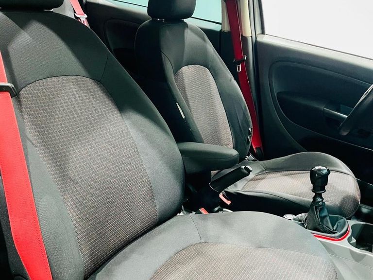 Fiat Punto Sporting 1.8 Flex 8V/16V 5p