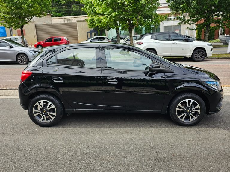 Chevrolet ONIX HATCH LTZ 1.4 8V FlexPower 5p Mec.