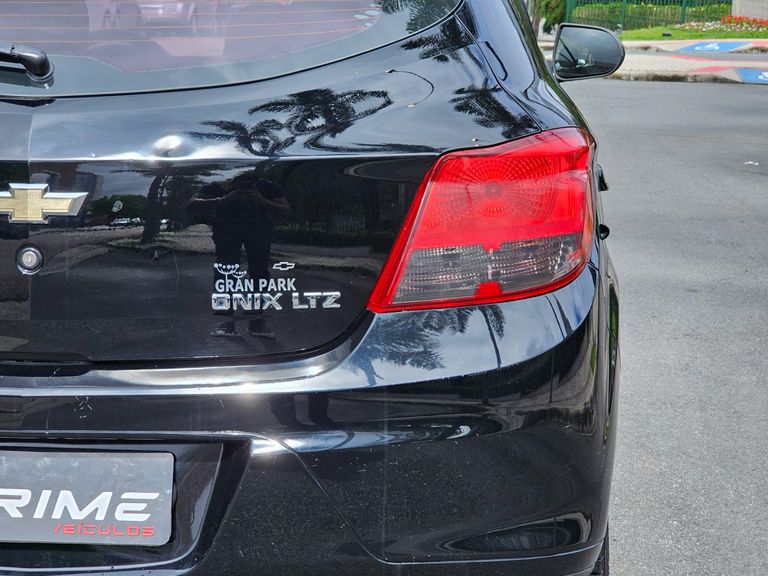 Chevrolet ONIX HATCH LTZ 1.4 8V FlexPower 5p Mec.