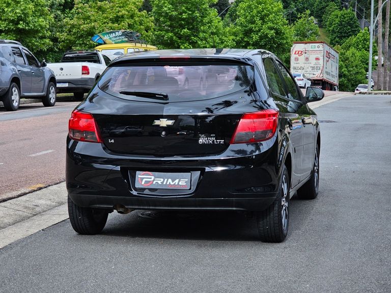 Chevrolet ONIX HATCH LTZ 1.4 8V FlexPower 5p Mec.
