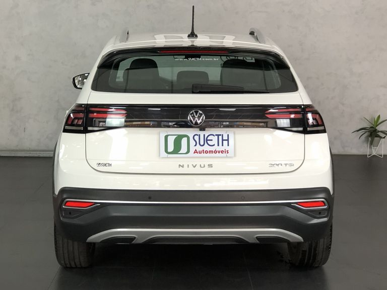 VolksWagen Nivus Highline 1.0 200 TSI Flex Aut.