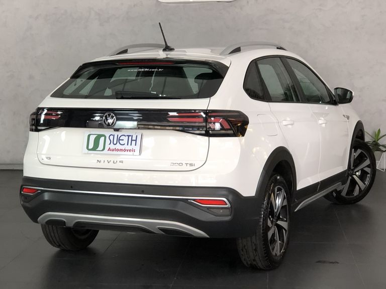 VolksWagen Nivus Highline 1.0 200 TSI Flex Aut.