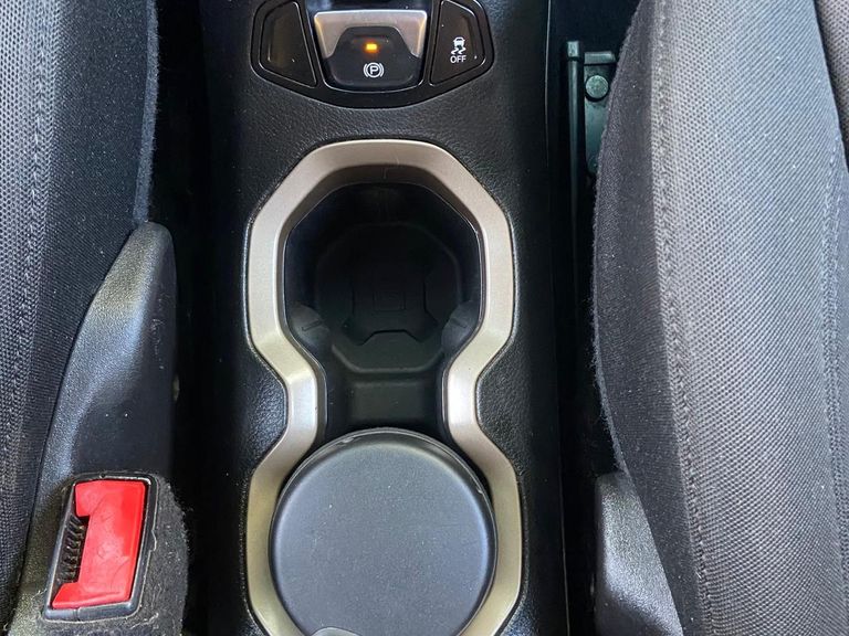 Jeep Renegade Sport 1.8 4x2 Flex 16V Aut.